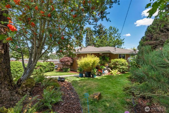 12200 85th Avenue S, Seattle, WA 98178