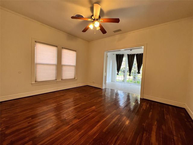 1964 Norfolk Street, Houston, TX 77098