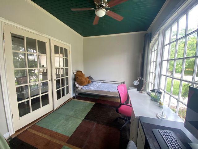 1964 Norfolk Street, Houston, TX 77098