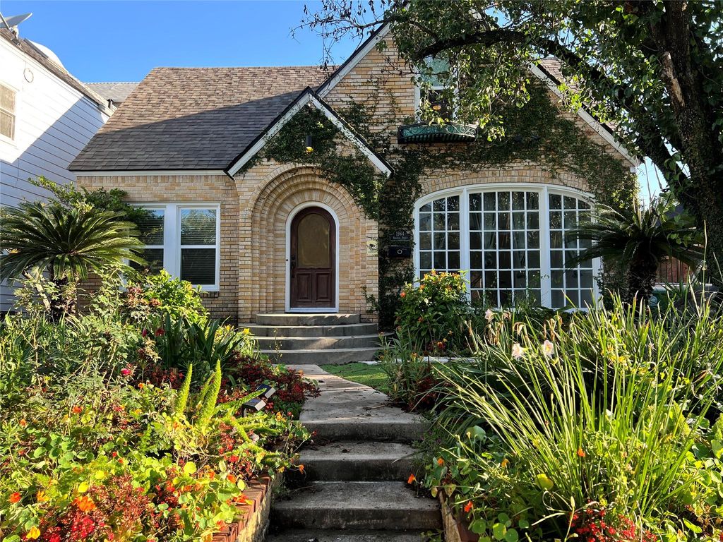1964 Norfolk Street, Houston, TX 77098