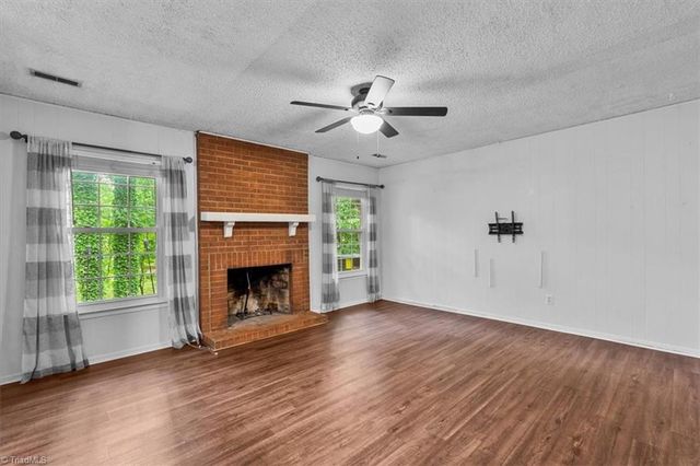 2004 Cottage Place, Greensboro, NC 27455
