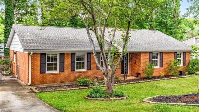 2004 Cottage Place, Greensboro, NC 27455