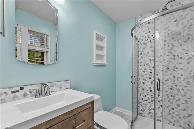 2004 Cottage Place, Greensboro, NC 27455