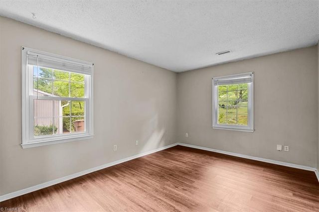 2004 Cottage Place, Greensboro, NC 27455