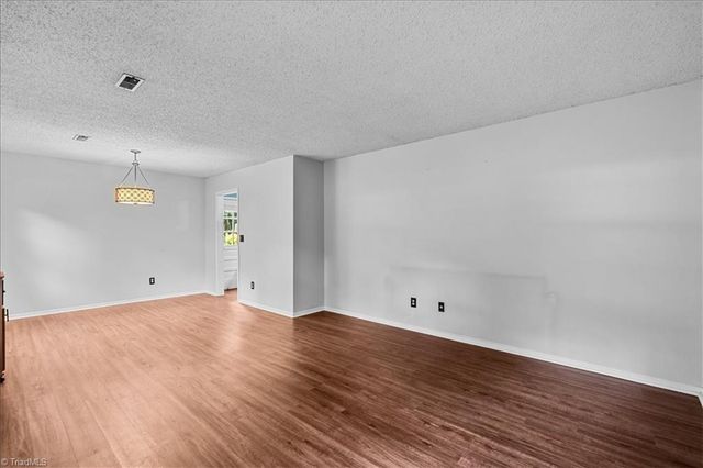 2004 Cottage Place, Greensboro, NC 27455