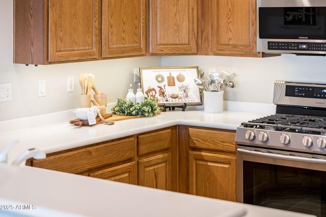 22815 N ARRELLAGA Drive, Sun City West, AZ 85375