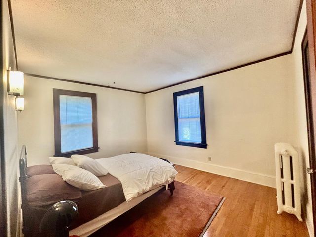 157 Lexington Parkway S, Saint Paul, MN 55105