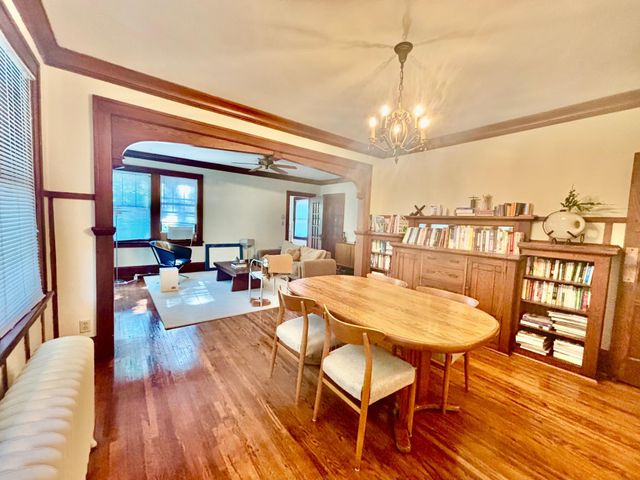 157 Lexington Parkway S, Saint Paul, MN 55105