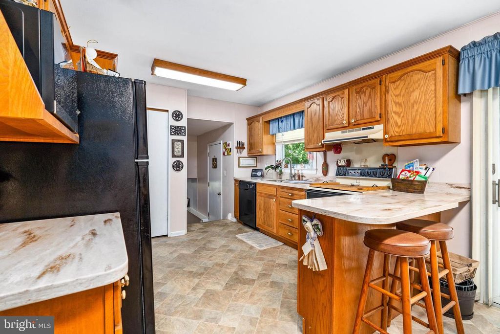 Image 12 of property listing at 240 COURTNEY DR, Elkton, MD 21921
