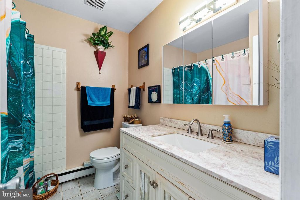 Image 21 of property listing at 240 COURTNEY DR, Elkton, MD 21921