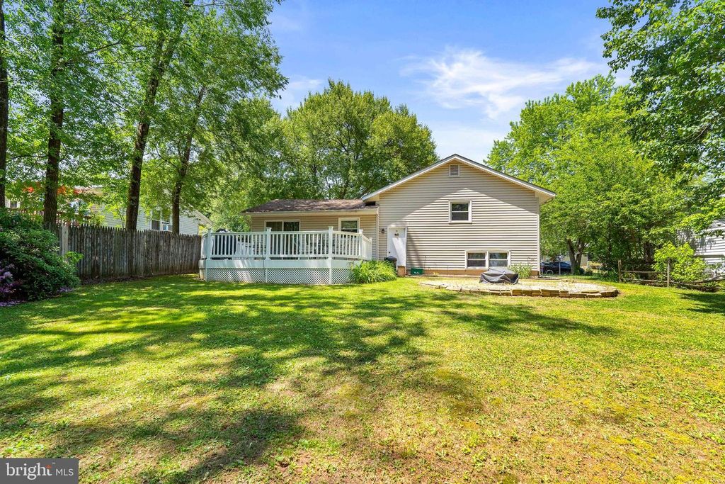 Image 28 of property listing at 240 COURTNEY DR, Elkton, MD 21921