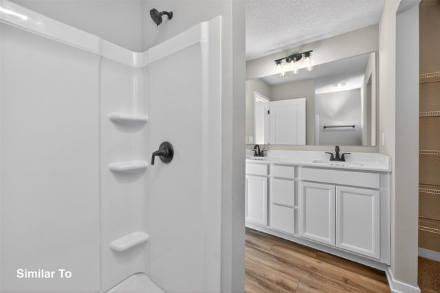 2203 Legacy Drive, Norwalk, IA 50211