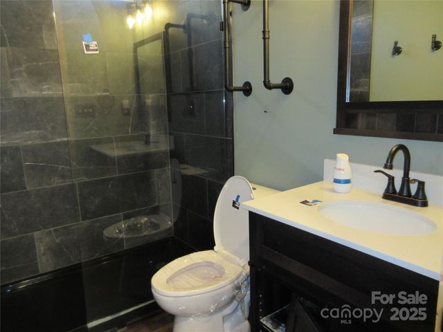 30 Rainbow Lake Circle, Black Mountain, NC 28711