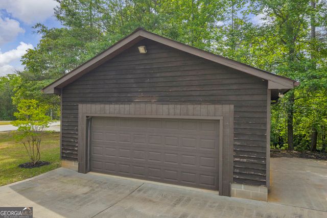 946 Riverdale Road, Toccoa, GA 30577