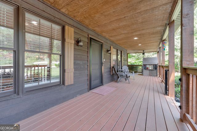 946 Riverdale Road, Toccoa, GA 30577