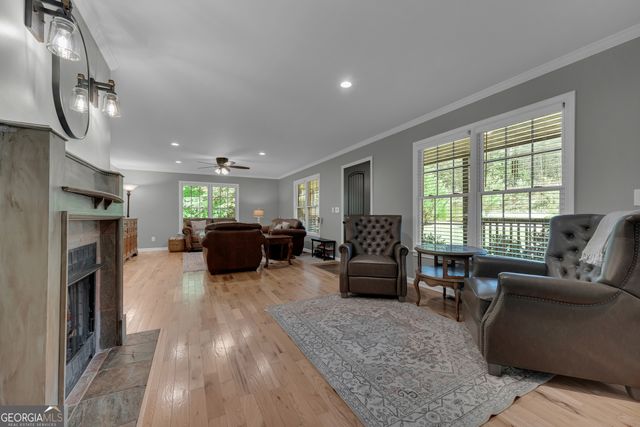946 Riverdale Road, Toccoa, GA 30577