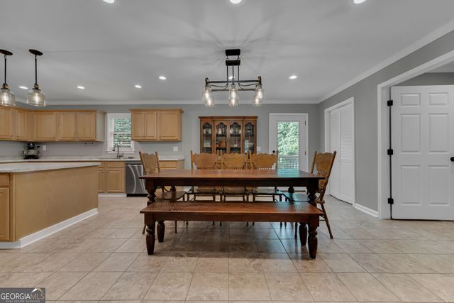 946 Riverdale Road, Toccoa, GA 30577