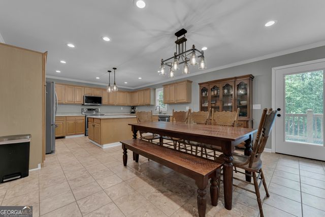946 Riverdale Road, Toccoa, GA 30577