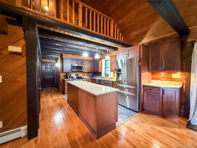 439 Roosa Gap Road, Bloomingburg, NY 12721