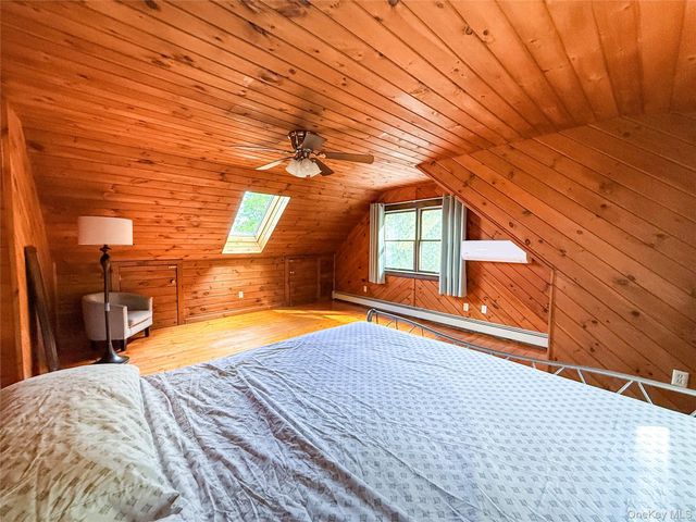 439 Roosa Gap Road, Bloomingburg, NY 12721