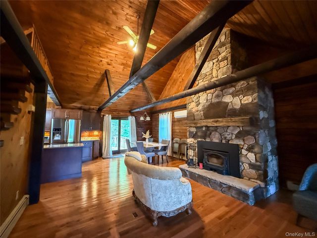 439 Roosa Gap Road, Bloomingburg, NY 12721