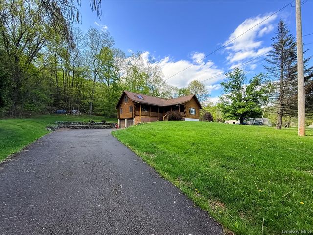 439 Roosa Gap Road, Bloomingburg, NY 12721
