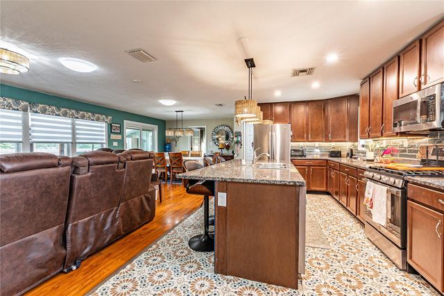 5233 HILL DRIVE, Zephyrhills, FL 33542