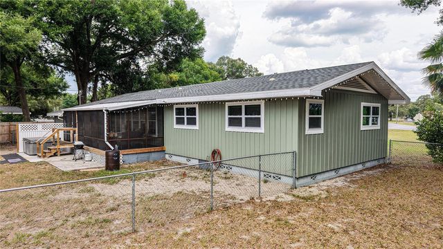 5233 HILL DRIVE, Zephyrhills, FL 33542