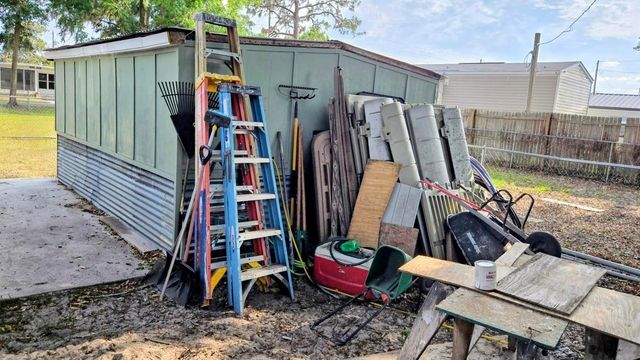 5233 HILL DRIVE, Zephyrhills, FL 33542