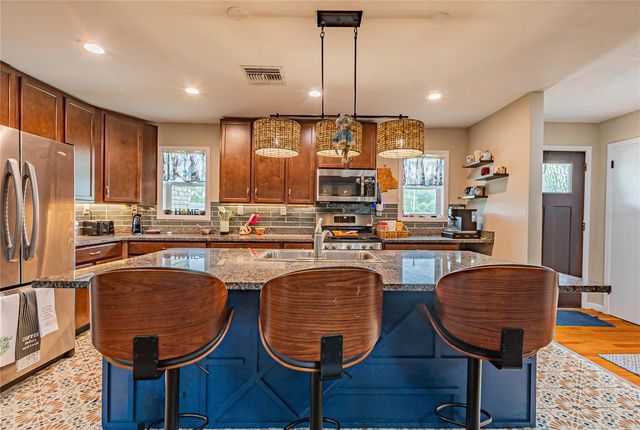 5233 HILL DRIVE, Zephyrhills, FL 33542