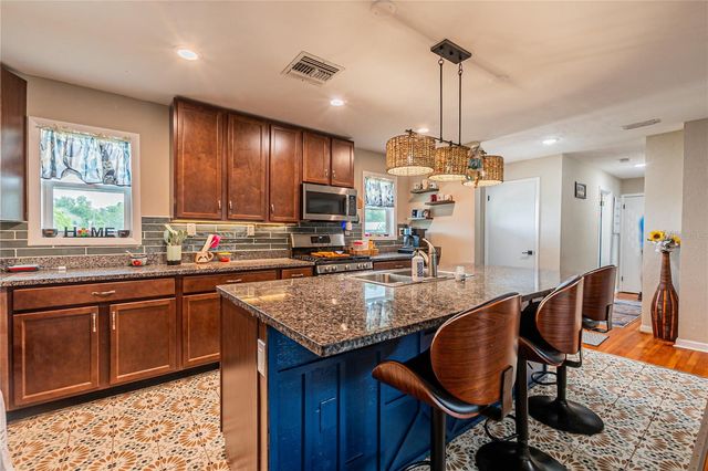 5233 HILL DRIVE, Zephyrhills, FL 33542