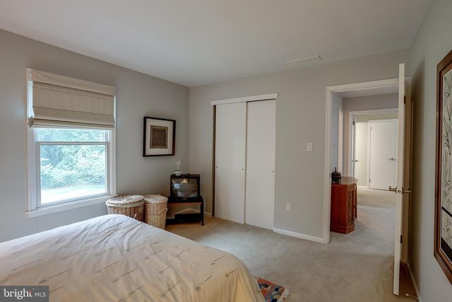 14 ELSINORE DR, Hainesport, NJ 08036