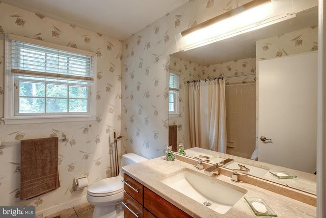 14 ELSINORE DR, Hainesport, NJ 08036
