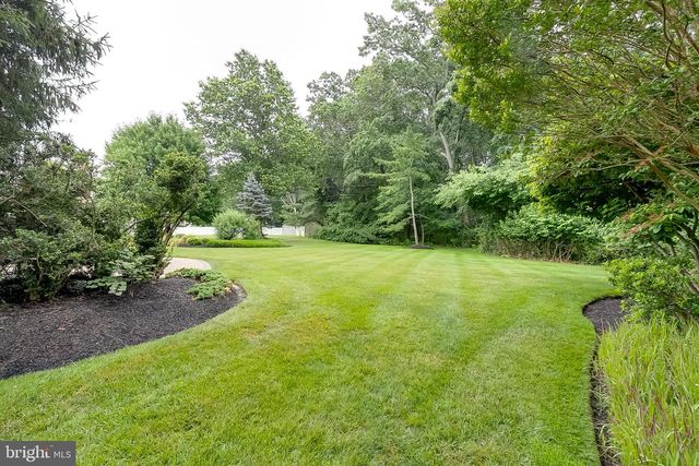 14 ELSINORE DR, Hainesport, NJ 08036
