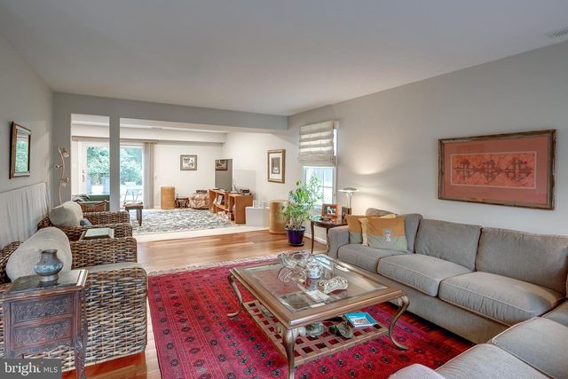 14 ELSINORE DR, Hainesport, NJ 08036