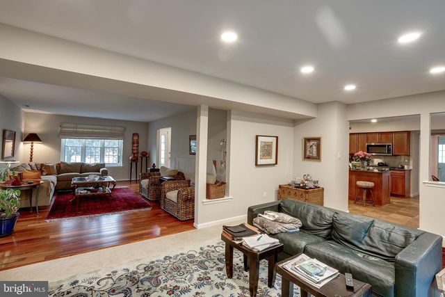 14 ELSINORE DR, Hainesport, NJ 08036
