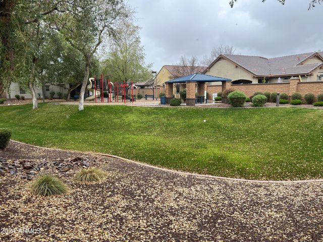 2499 E Boston Street, Gilbert, AZ 85295