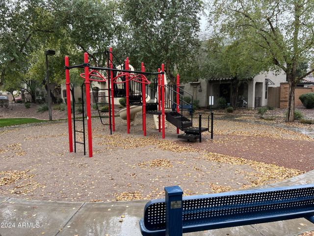 2499 E Boston Street, Gilbert, AZ 85295