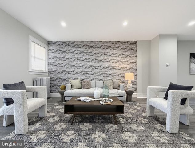 5825 HOFFMAN AVE, Philadelphia, PA 19143