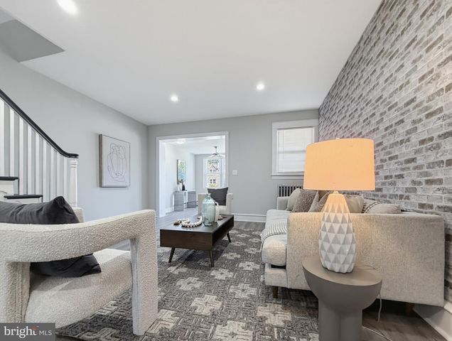 5825 HOFFMAN AVE, Philadelphia, PA 19143