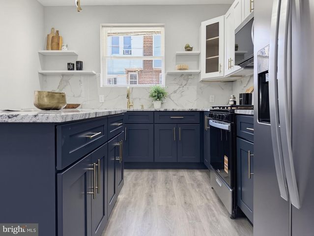 5825 HOFFMAN AVE, Philadelphia, PA 19143