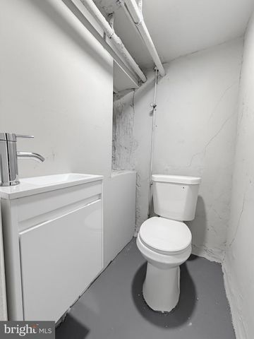 5825 HOFFMAN AVE, Philadelphia, PA 19143