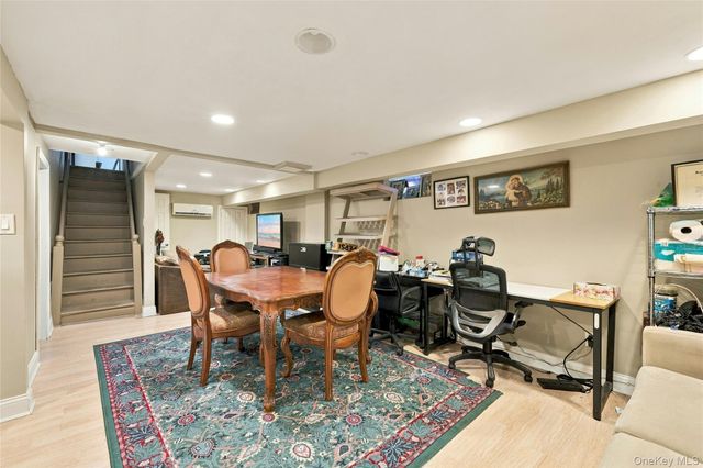 39 Primrose Drive, New Hyde Park, NY 11040