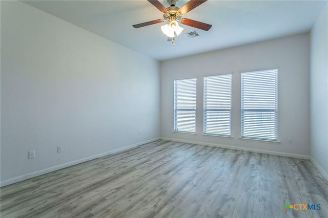 7010 Crystal Valley Drive, Temple, TX 76502