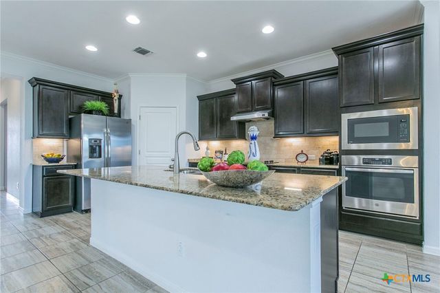 7010 Crystal Valley Drive, Temple, TX 76502