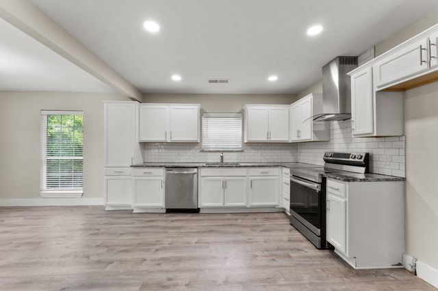 512 Cedar Drive, Garland, TX 75040