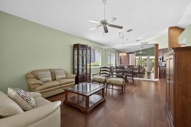 9198 Clipper Circle, West Palm Beach, FL 33411