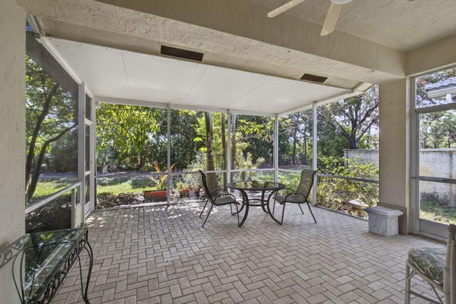 9198 Clipper Circle, West Palm Beach, FL 33411