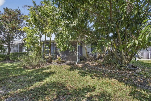 9198 Clipper Circle, West Palm Beach, FL 33411