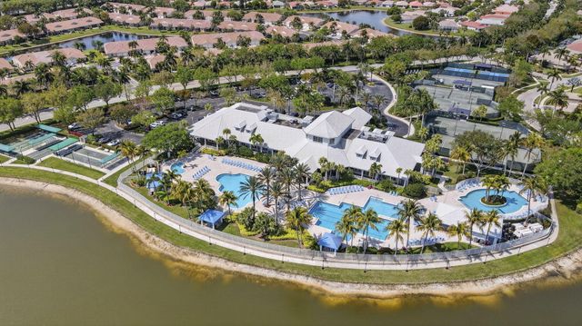 9198 Clipper Circle, West Palm Beach, FL 33411